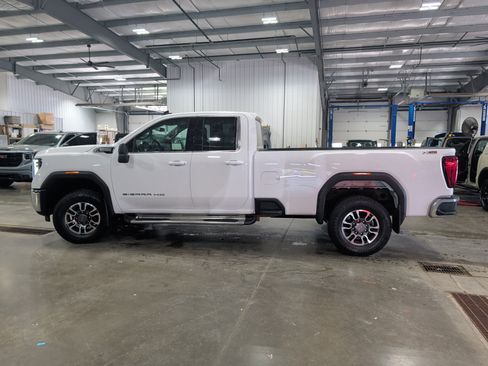 Used 2024 GMC Sierra 2500 SLE w/ SLE Convenience Package AWD/4WD image 5