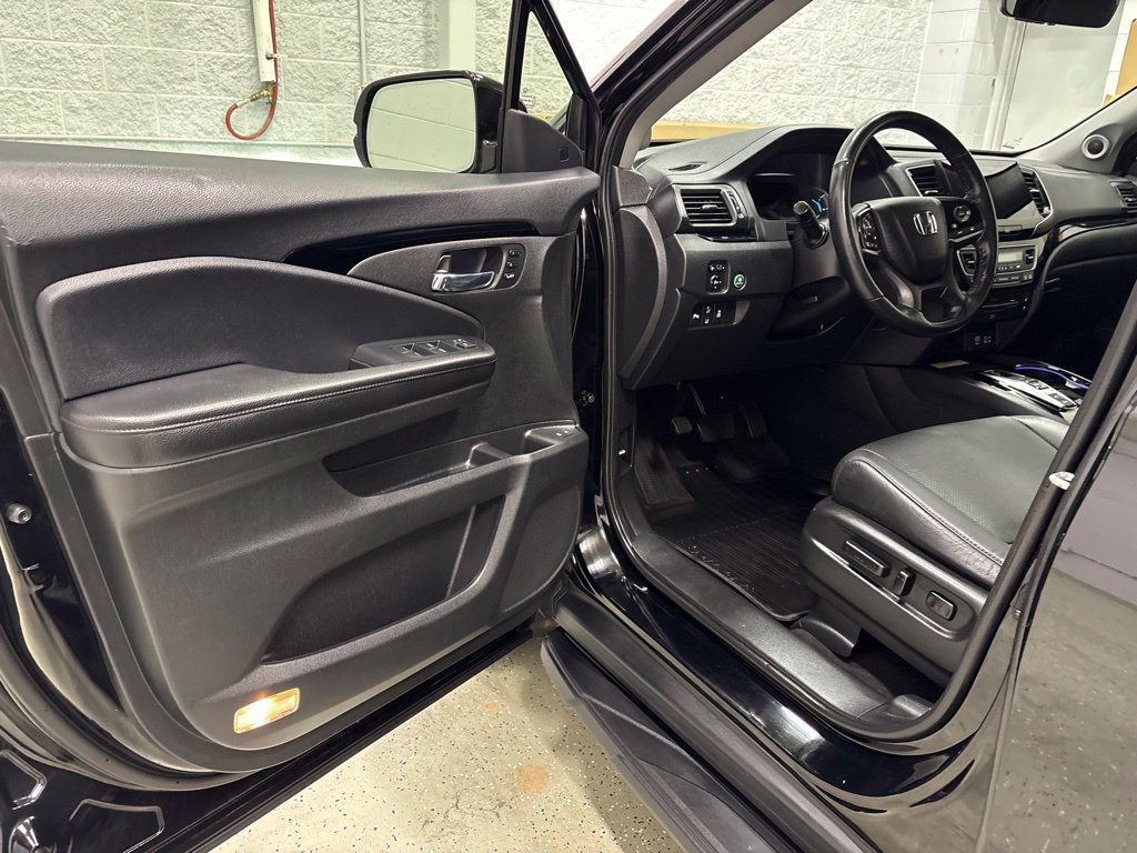 Used 2022 Honda Pilot Elite image 13