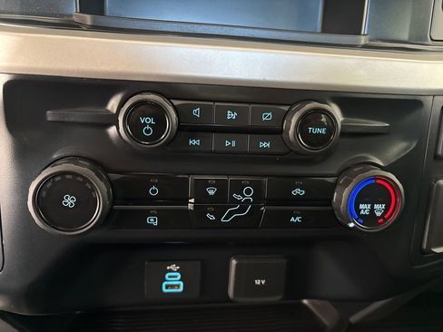 Used 2023 Ford F250 XLT w/ FX4 Off-Road Package image 17