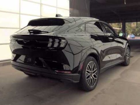 Used 2025 Ford Mustang Mach-E Premium AWD/4WD image 5