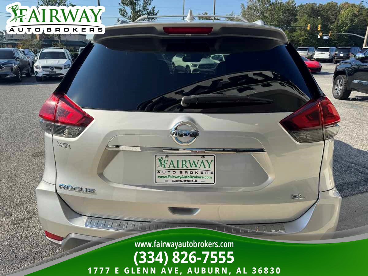 Used 2018 Nissan Rogue SL w/ Premium Package FWD image 7