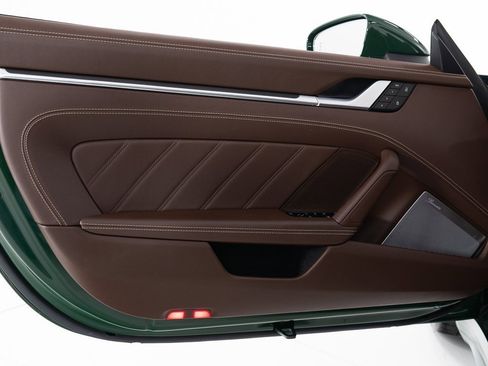 Used 2022 Porsche 911 Turbo S image 19