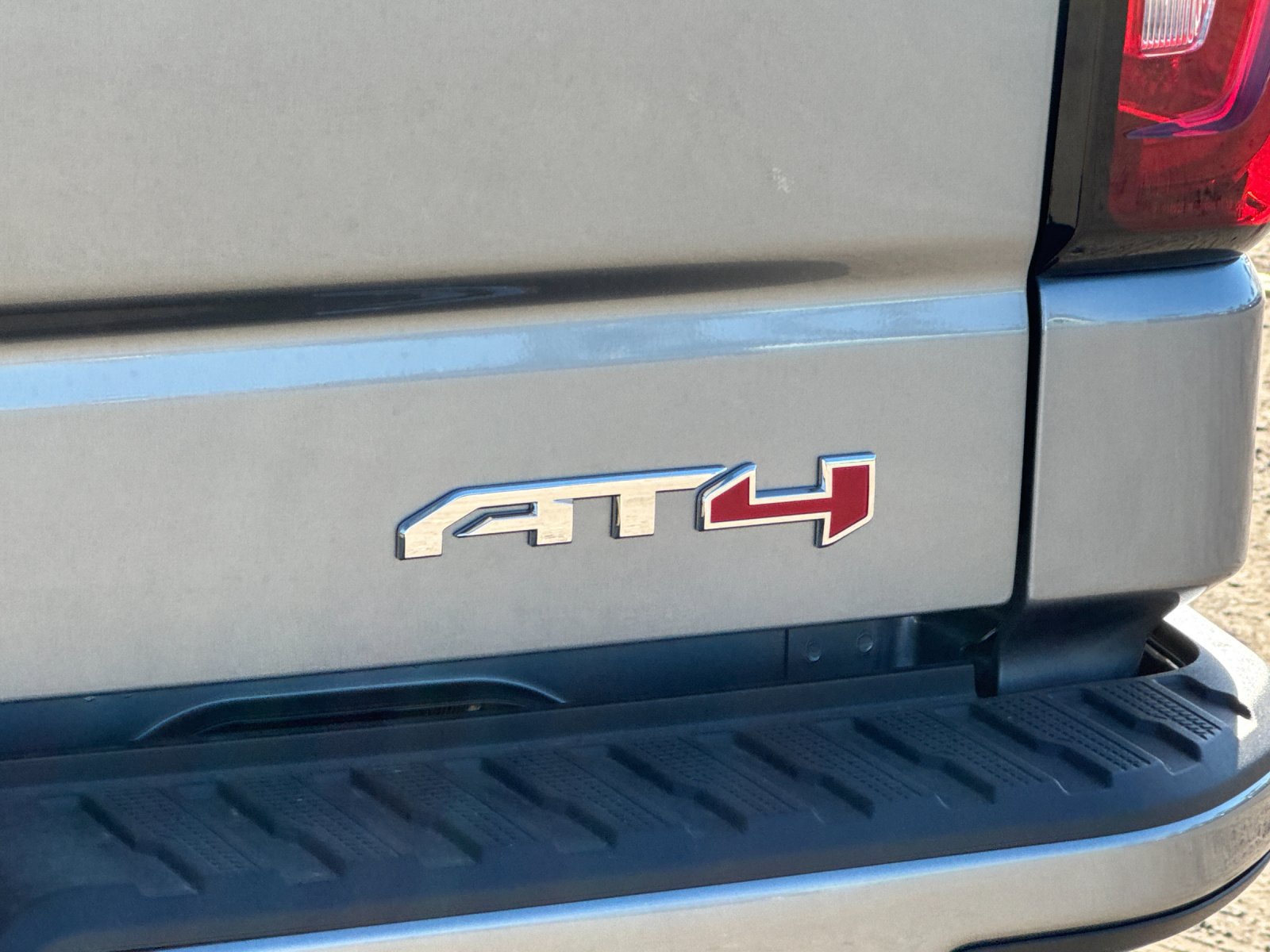 New 2026 GMC Sierra 1500 AT4 w/ AT4 Premium Package AWD/4WD image 23