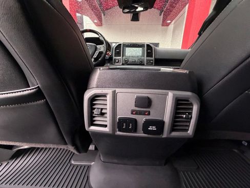 Used 2018 Ford F150 Raptor w/ Equipment Group 802A Luxury AWD/4WD image 31