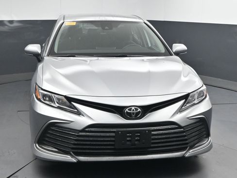 Certified 2021 Toyota Camry LE image 2