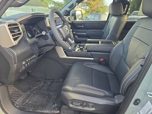 New 2026 Toyota Tundra SR5 image 14