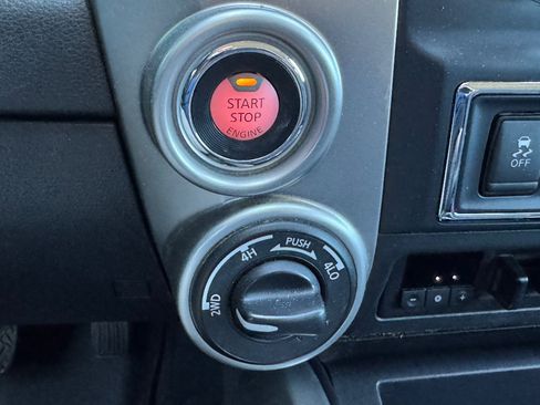 Used 2017 Nissan Titan PRO-4X image 15