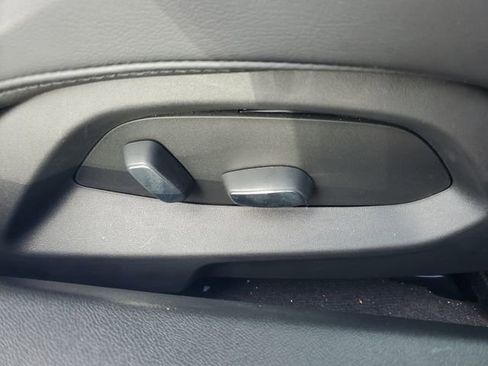 Certified 2023 Chevrolet Corvette Stingray w/ Z51 Performance Package image 11