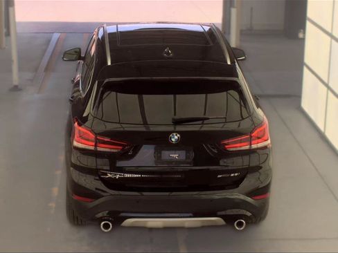 Used 2022 BMW X1 sDrive28i w/ Premium Package 2 FWD image 10