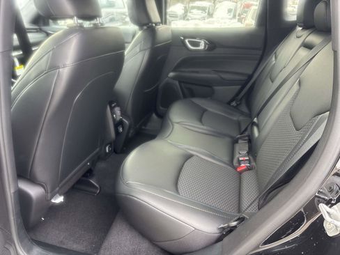 New 2026 Jeep Compass Latitude image 5
