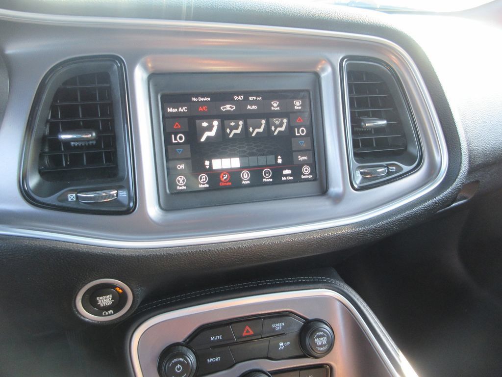 Used 2020 Dodge Challenger SXT RWD image 23