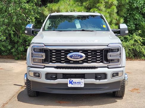 Used 2026 Ford F450 Platinum w/ Platinum Plus Package AWD/4WD image 2