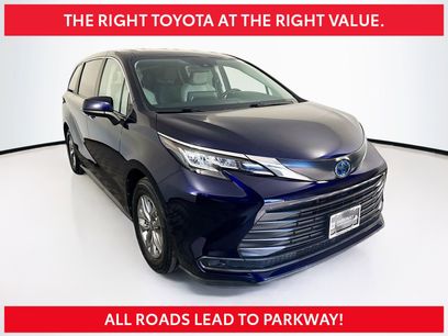 Used 2023 Toyota Sienna LE