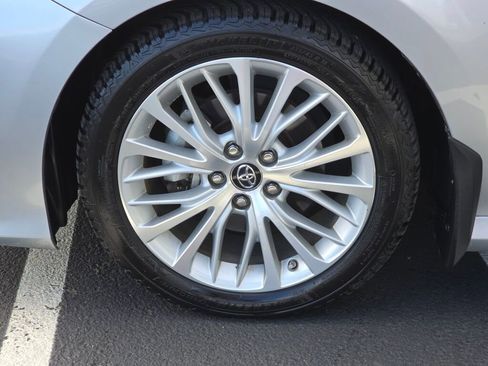 Used 2018 Toyota Camry XLE w/ Audio Package image 9