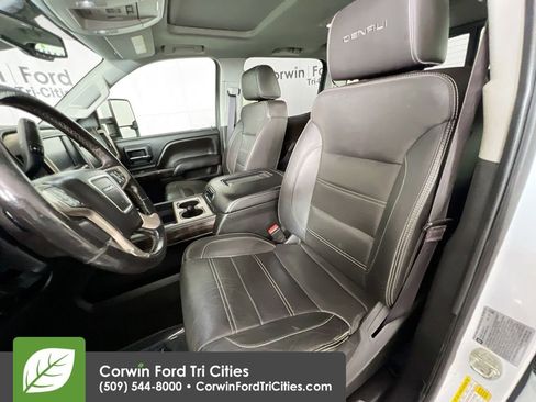 Used 2016 GMC Sierra 3500 Denali w/ Duramax Plus Package image 23