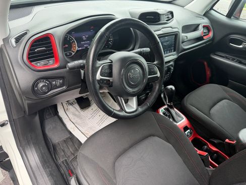 Used 2020 Jeep Renegade Trailhawk w/ Cold Weather Group AWD/4WD image 28