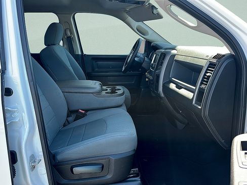 Used 2019 RAM 1500 Express AWD/4WD image 26