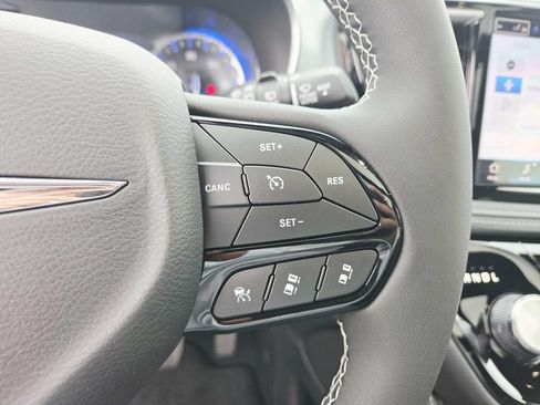 New 2026 Chrysler Pacifica Limited w/ S Appearance Package FWD image 23