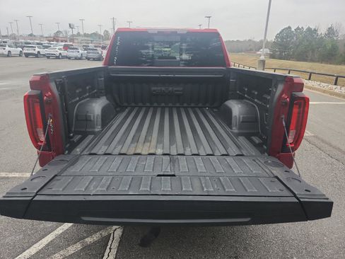 Certified 2025 GMC Sierra 1500 AT4 w/ AT4 Premium Package image 6