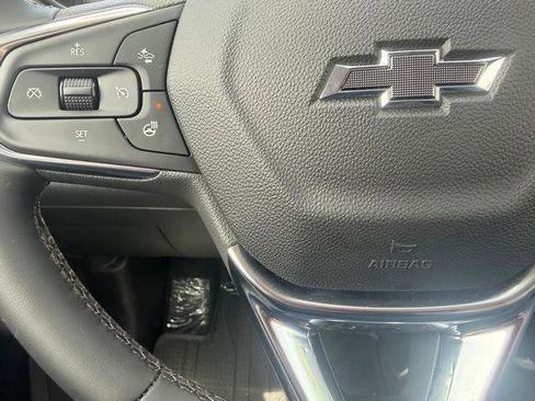 New 2026 Chevrolet Trax LT w/ Sunroof Package FWD image 14