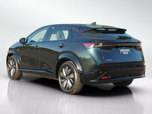 Used 2023 Nissan Ariya AWD image 3