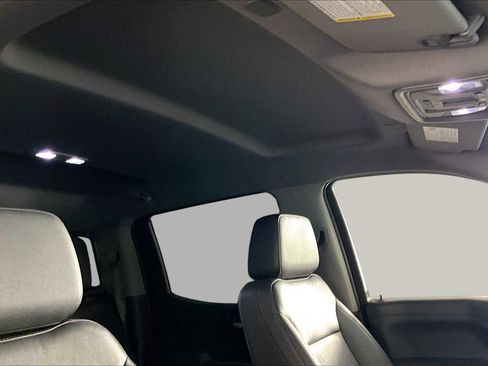 Used 2021 Chevrolet Silverado 1500 RST w/ Texas Edition Plus AWD/4WD image 14