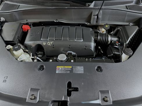 Used 2015 GMC Acadia SLE image 29