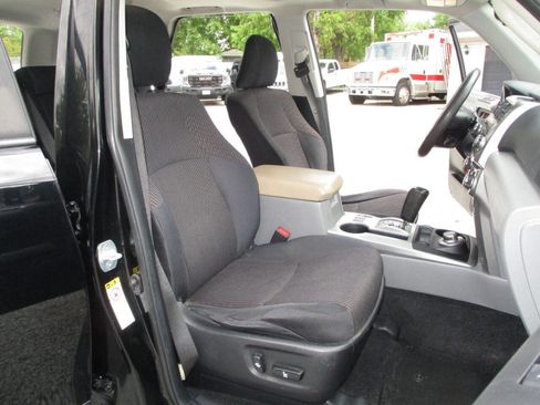 Used 2013 Toyota 4Runner SR5 w/ Convenience Pkg AWD/4WD image 15