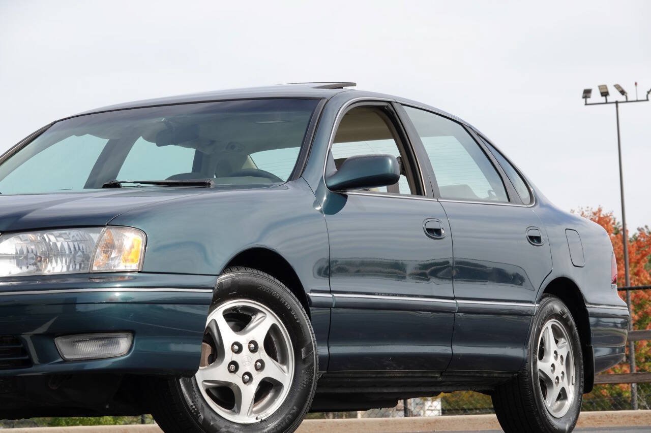 Used 1999 Toyota Avalon XLS FWD image 11