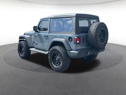 Used 2025 Jeep Wrangler Sport AWD/4WD image 3