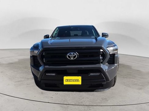 Used 2025 Toyota Tacoma SR5 AWD/4WD image 2