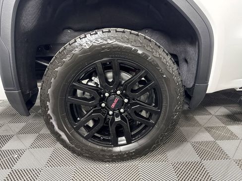 New 2025 GMC Sierra 1500 Elevation w/ Elevation Premium Package image 18