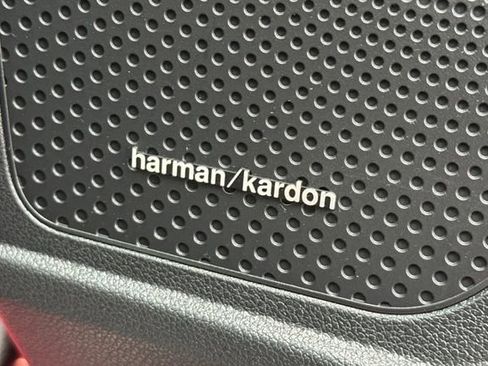 Used 2022 Kia Niro EX Premium image 41