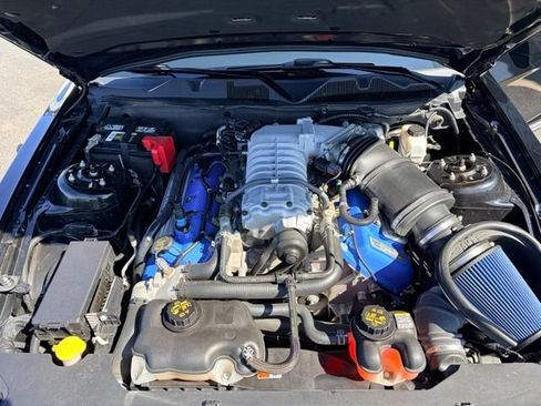 Used 2011 Ford Mustang Shelby GT500 RWD image 25