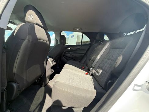 Used 2024 Chevrolet Equinox LT AWD/4WD image 13
