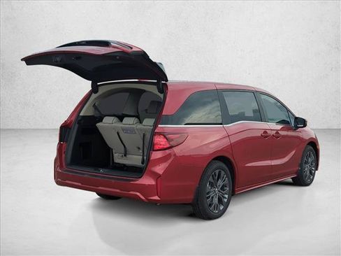 New 2026 Honda Odyssey Touring image 2