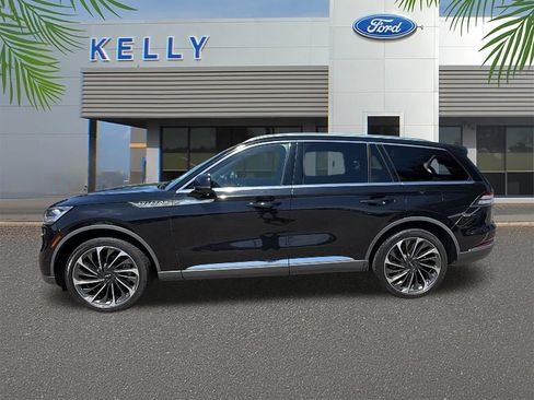 Used 2020 Lincoln Aviator Reserve w/ Equipment Group 201A AWD/4WD image 2