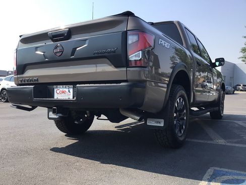 Used 2024 Nissan Titan PRO-4X w/ Pro-4x Convenience Package AWD/4WD image 4