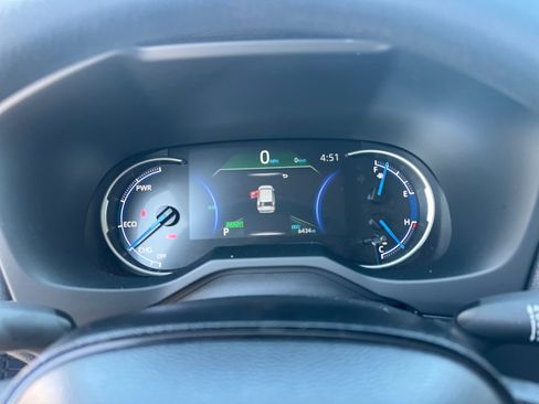 Used 2025 Toyota RAV4 LE AWD/4WD image 14