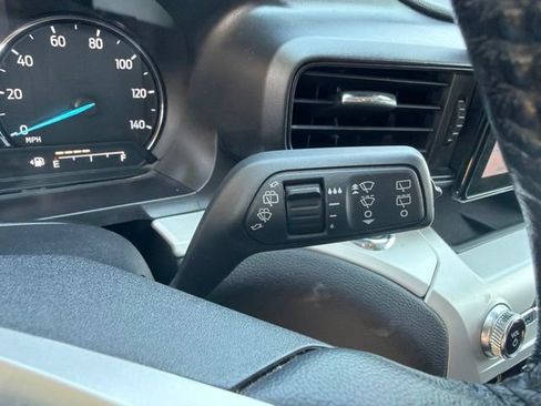 Used 2021 Ford Explorer XLT AWD/4WD image 28