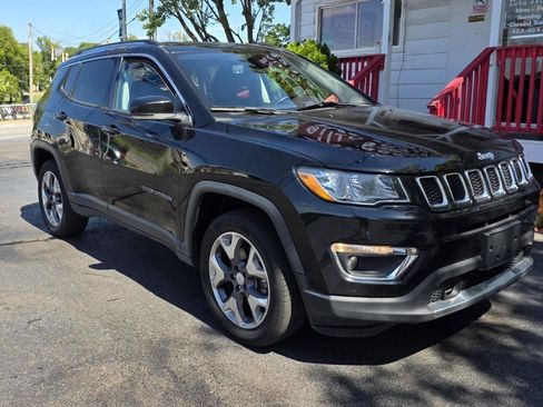 Used 2021 Jeep Compass Limited w/ Elite Interior Group AWD/4WD image 3