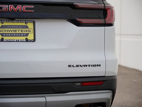 Certified 2025 GMC Acadia Elevation image 10