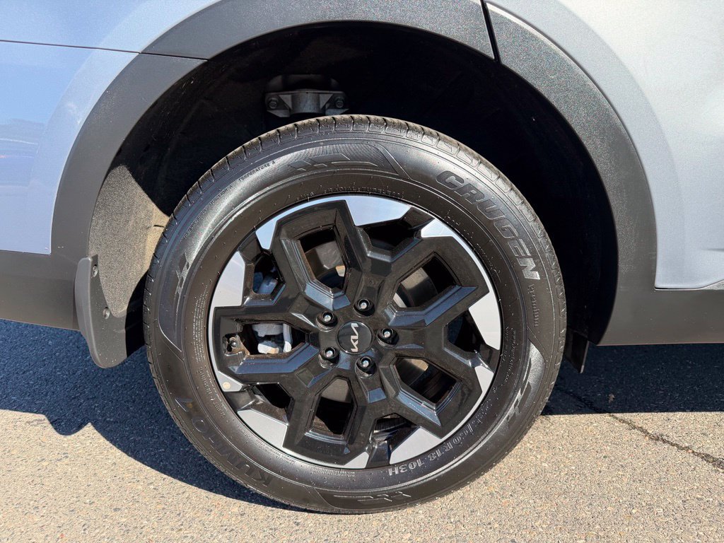 Used 2025 Kia Sorento S AWD/4WD image 9