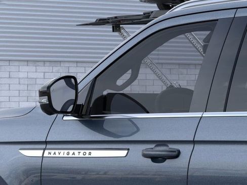 New 2026 Lincoln Navigator Reserve AWD/4WD image 20
