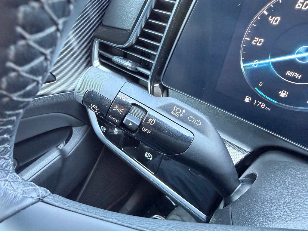 Used 2024 Kia Sportage SX FWD image 18