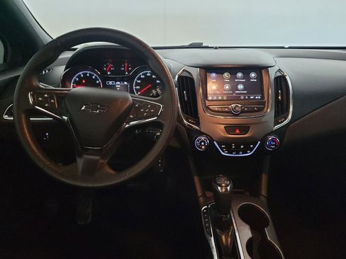 Used 2019 Chevrolet Cruze LT w/ RS Package FWD image 22