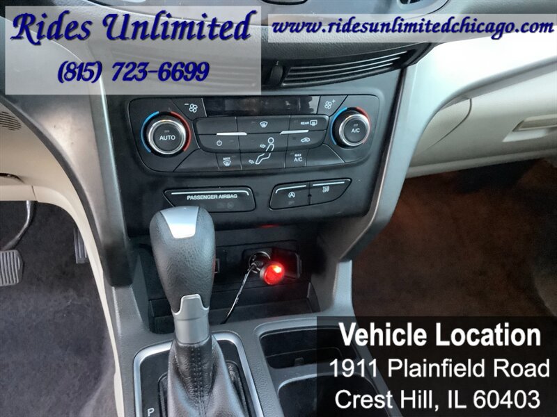Used 2017 Ford Escape SE AWD/4WD image 12