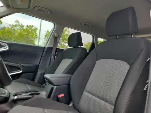 Used 2021 Kia Soul X-Line FWD image 25