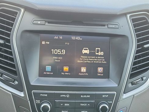 Used 2017 Hyundai Santa Fe Sport FWD image 19