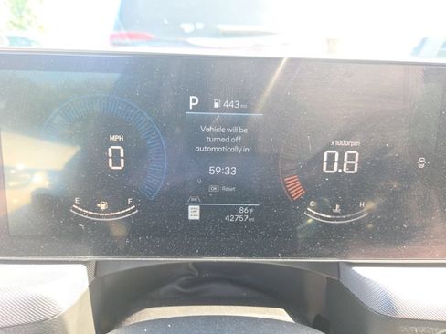Used 2025 Hyundai Sonata SEL FWD image 2